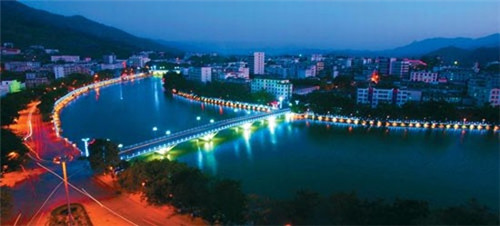 洗霸汽车美容加盟流程是什么